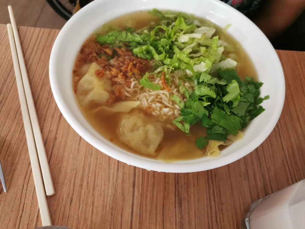 Soupe de Ravioli Aux Crevettes